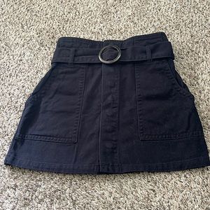 Forever 21 black skirt with belt and pockets